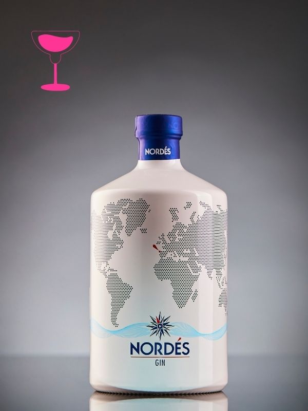 Gin Nordes üveg